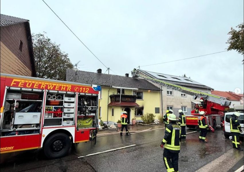 Mehr über den Artikel erfahren Haus nach Brand in Theley unbewohnbar- Spendenaufruf für betroffene Bewohner